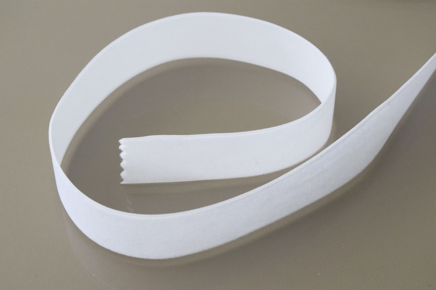 Velvet Ribbon Off 2,5 cm